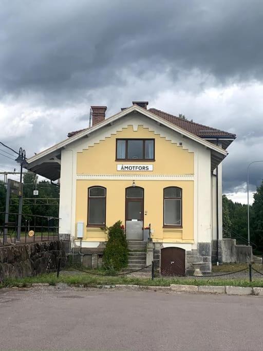 Large Cozy Villa Between Stockholm And Oslo Amotfors Экстерьер фото