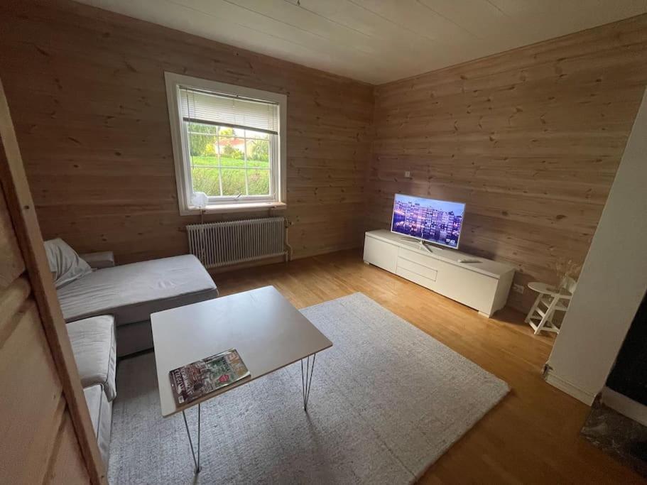 Large Cozy Villa Between Stockholm And Oslo Amotfors Экстерьер фото