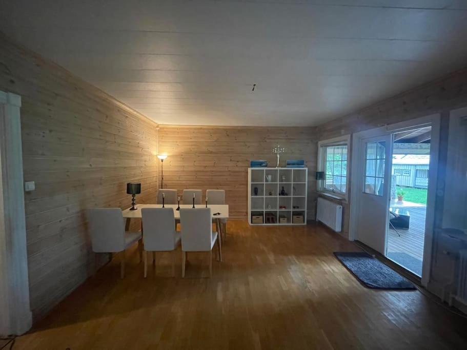 Large Cozy Villa Between Stockholm And Oslo Amotfors Экстерьер фото